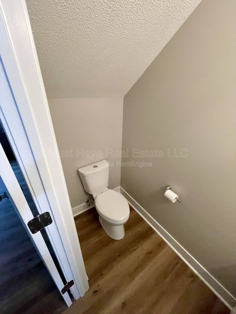 Apartment for rent at 1051 3rd St SE #1069, Hickory, NC 28602