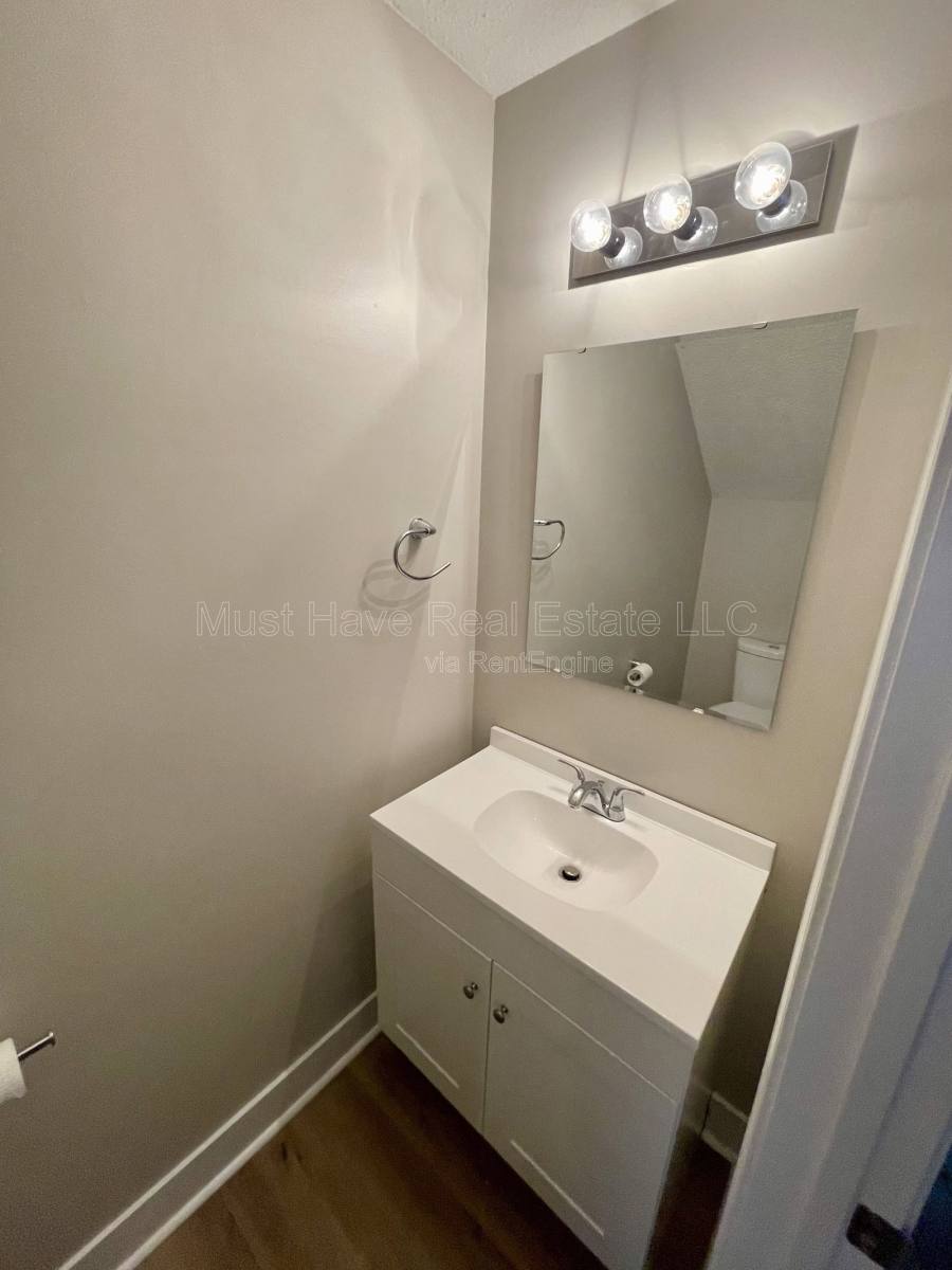 Apartment for rent at 1051 3rd St SE #1069, Hickory, NC 28602