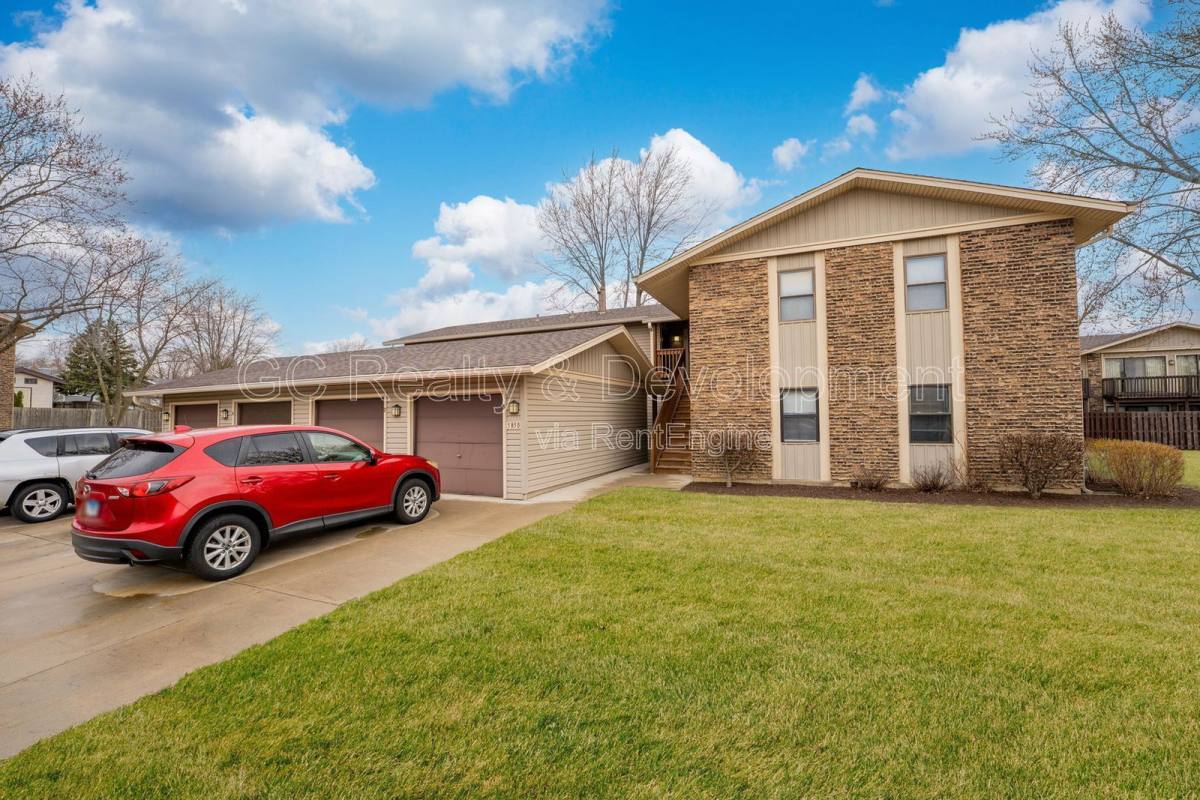 Condo for rent at 5850 Fresno Court #C, Hanover Park, IL 60133