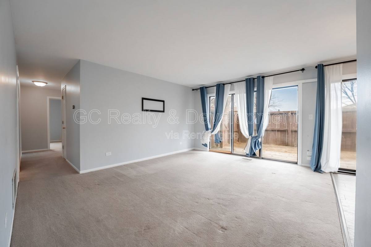 Condo for rent at 5850 Fresno Court #C, Hanover Park, IL 60133