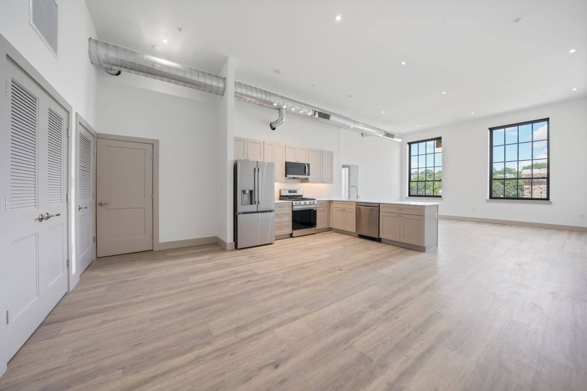 Apartment for rent at Five Point Flats, 684 Northampton St, Easton, PA 18042