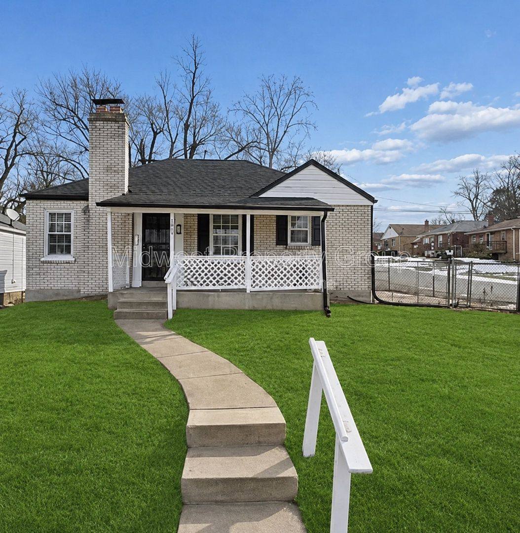 Apartment for rent at 222 Henquin Dr, Saint Louis, MO 63135
