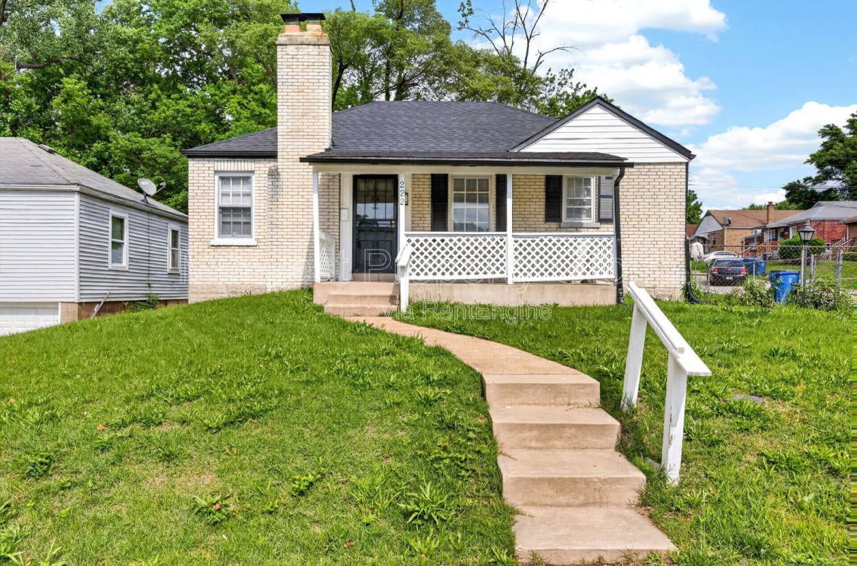 Apartment for rent at 222 Henquin Dr, Saint Louis, MO 63135