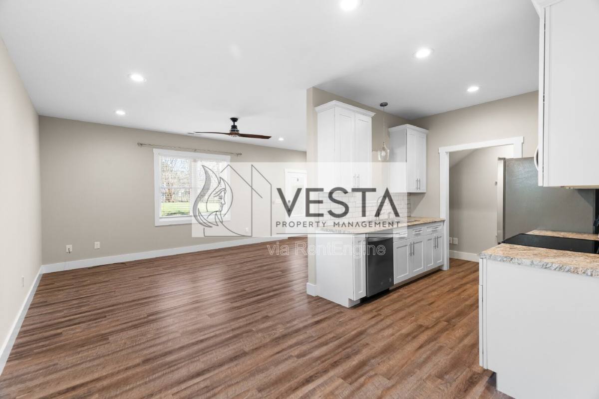 Apartment for rent at 113 Stone Dr #105, Swannanoa, NC 28778