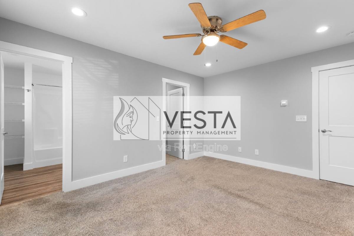 Apartment for rent at 113 Stone Dr #105, Swannanoa, NC 28778