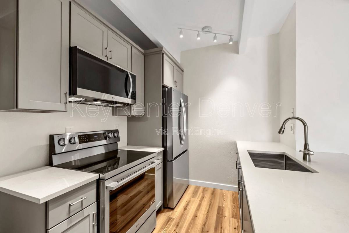 Apartment for rent at 551 N Pearl St #303, Denver, CO 80203
