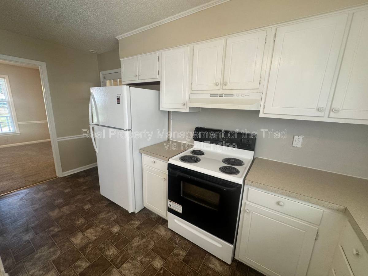 House for rent at 2393 Spicewood Dr, Winston Salem, NC 27106