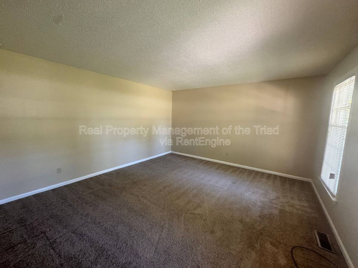House for rent at 2393 Spicewood Dr, Winston Salem, NC 27106