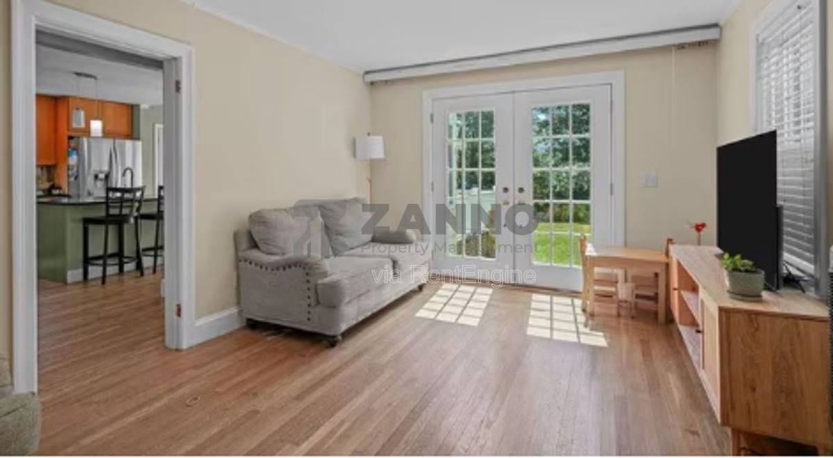 House for rent at 6 Fairview Ave, Lincoln, RI 02865