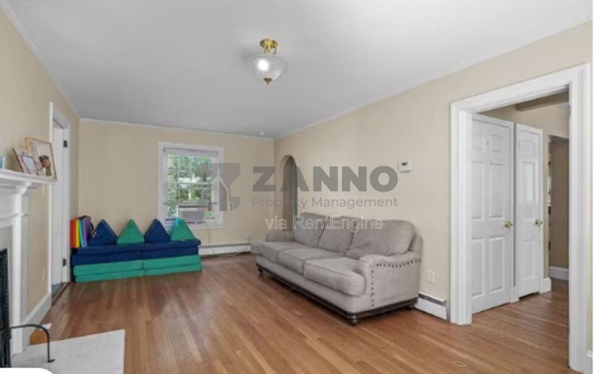 House for rent at 6 Fairview Ave, Lincoln, RI 02865