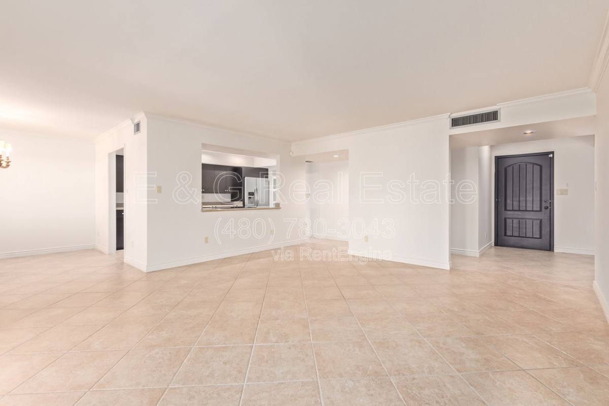 Apartment for rent at 6282 E Pinchot Ave, Scottsdale, AZ 85251