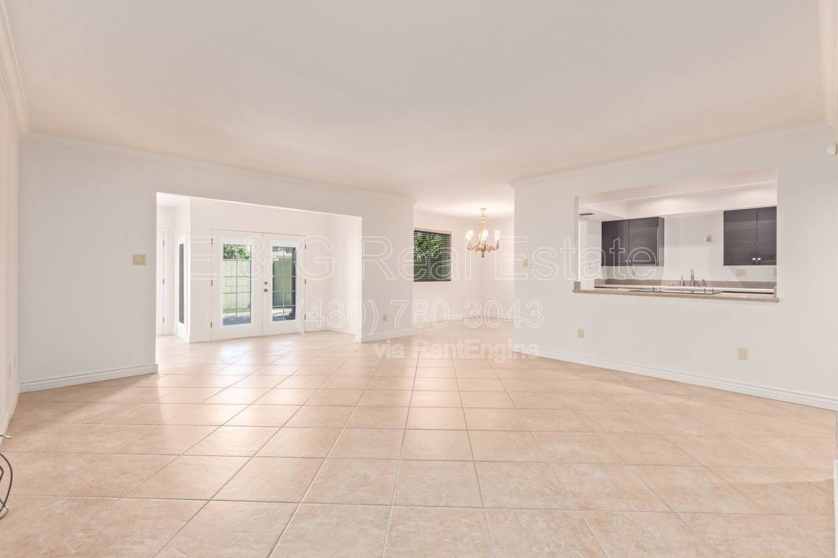 Apartment for rent at 6282 E Pinchot Ave, Scottsdale, AZ 85251