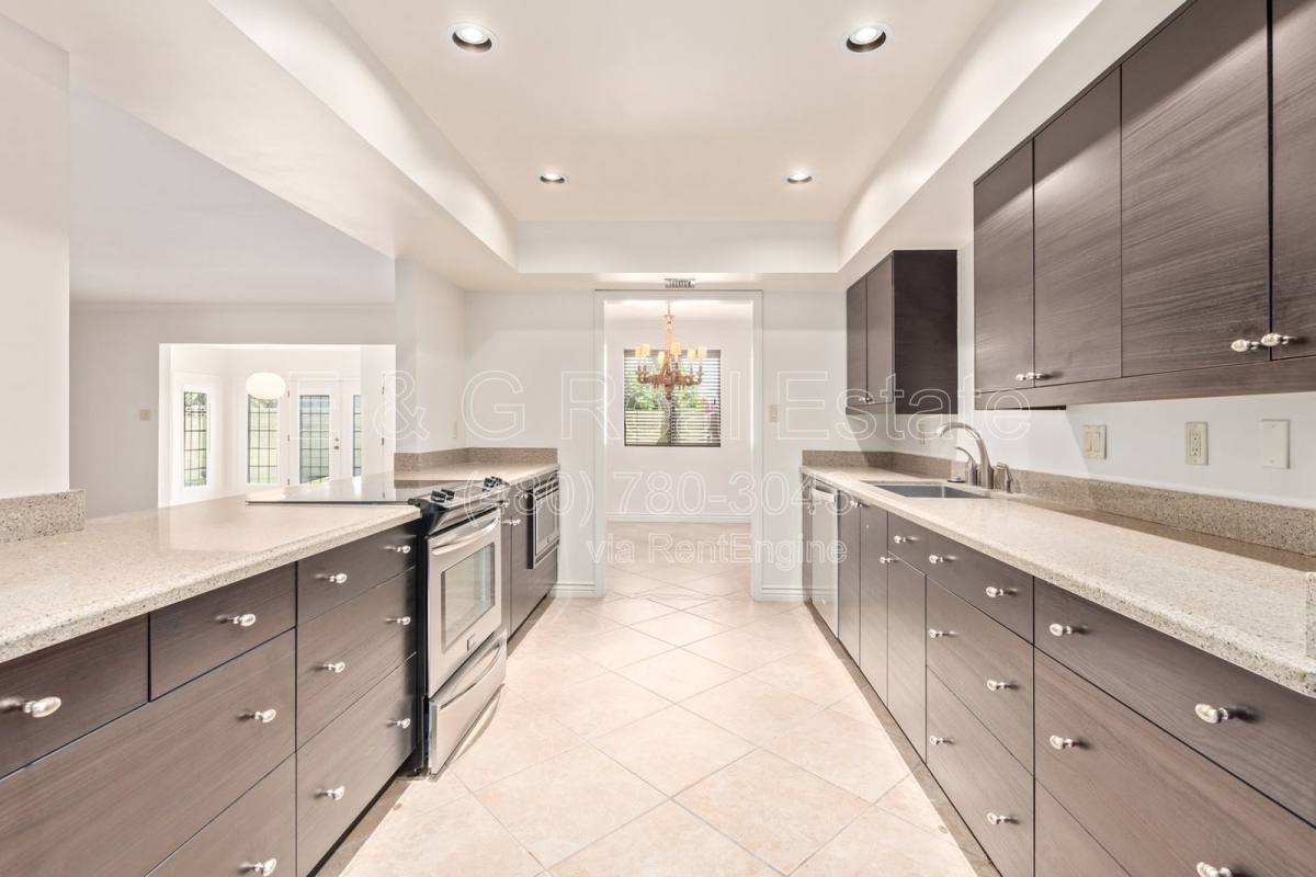 Apartment for rent at 6282 E Pinchot Ave, Scottsdale, AZ 85251