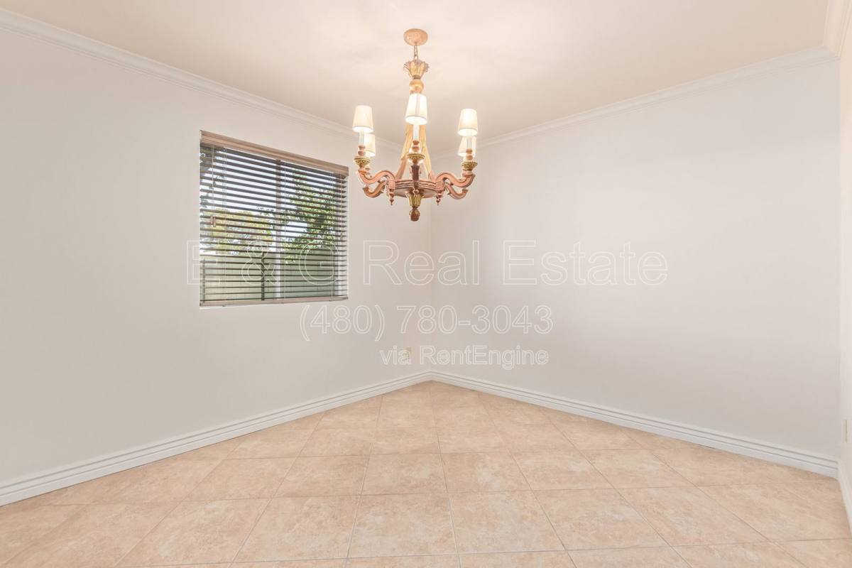 Apartment for rent at 6282 E Pinchot Ave, Scottsdale, AZ 85251