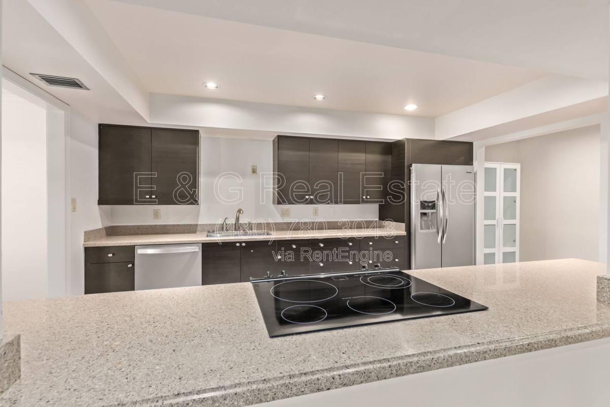 Apartment for rent at 6282 E Pinchot Ave, Scottsdale, AZ 85251