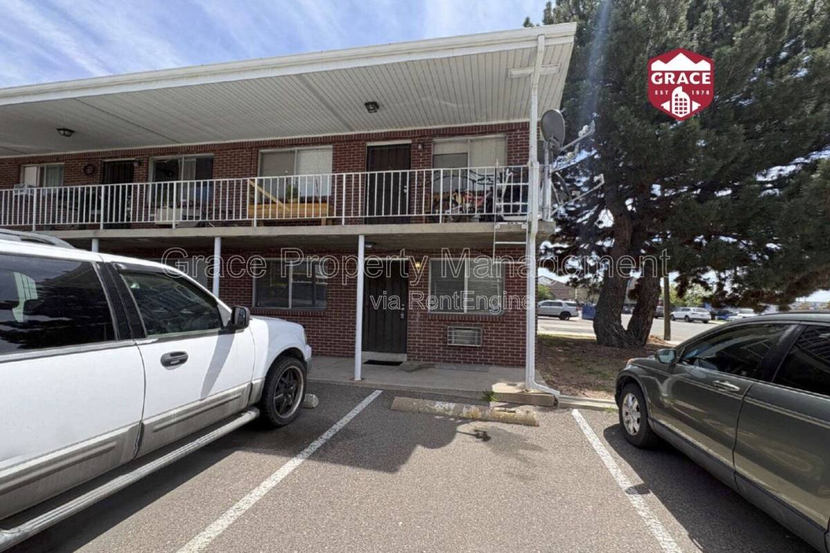 Condo for rent at 3041 W Hamilton Place #3, Englewood, CO 80110