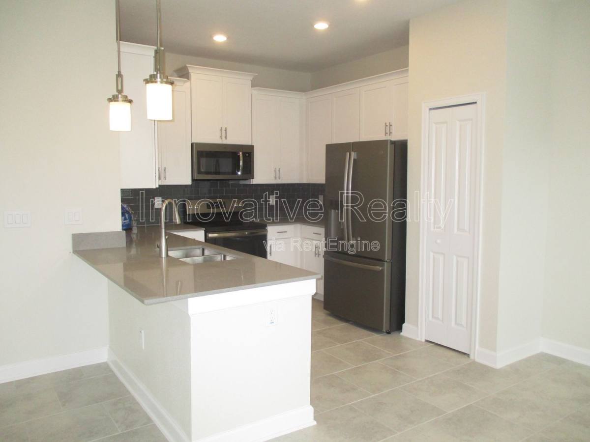 Townhouse for rent at 11504 Whistling Pine Way, Orlando, FL 32832