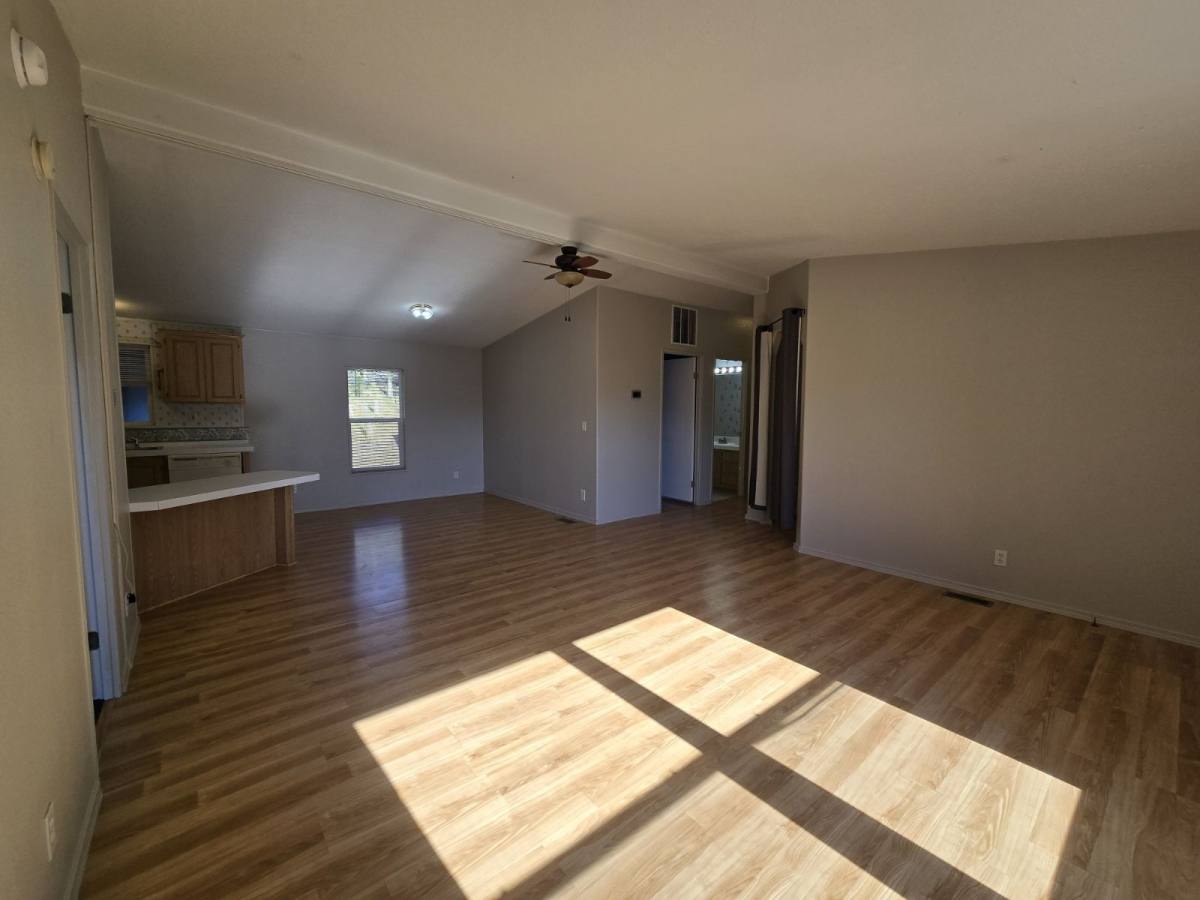 House for rent at 2032 NE Klamath Ave, Roseburg, OR 97470
