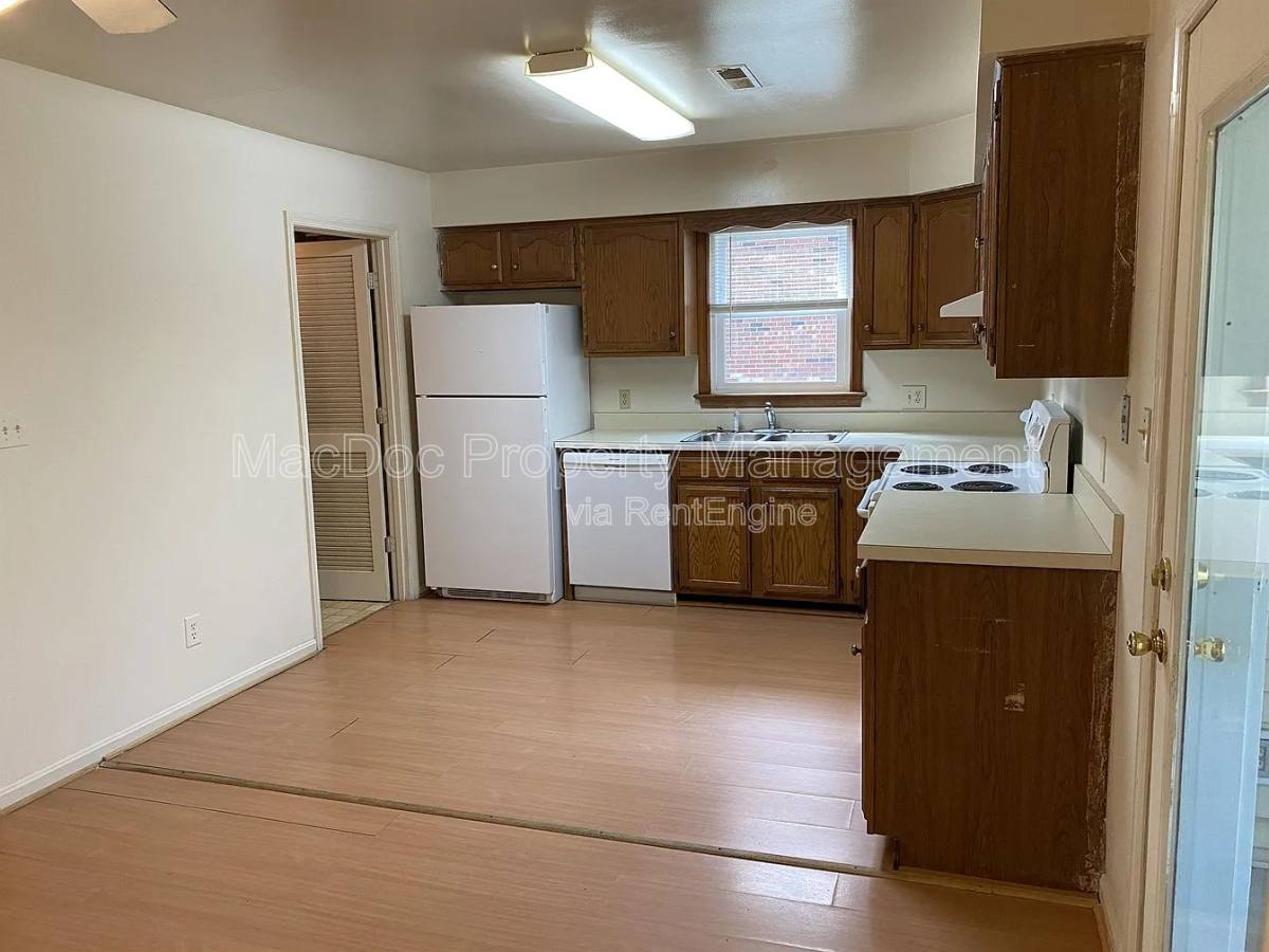 Townhouse for rent at 118 Farrell Lane, Fredericksburg, VA 22401