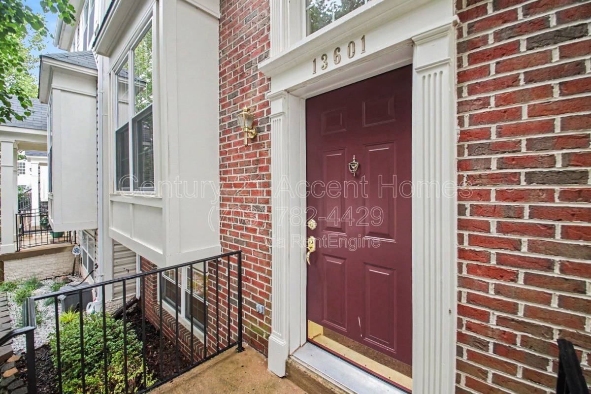 Townhouse for rent at 13601 Filly Court, Gainesville, VA 20155