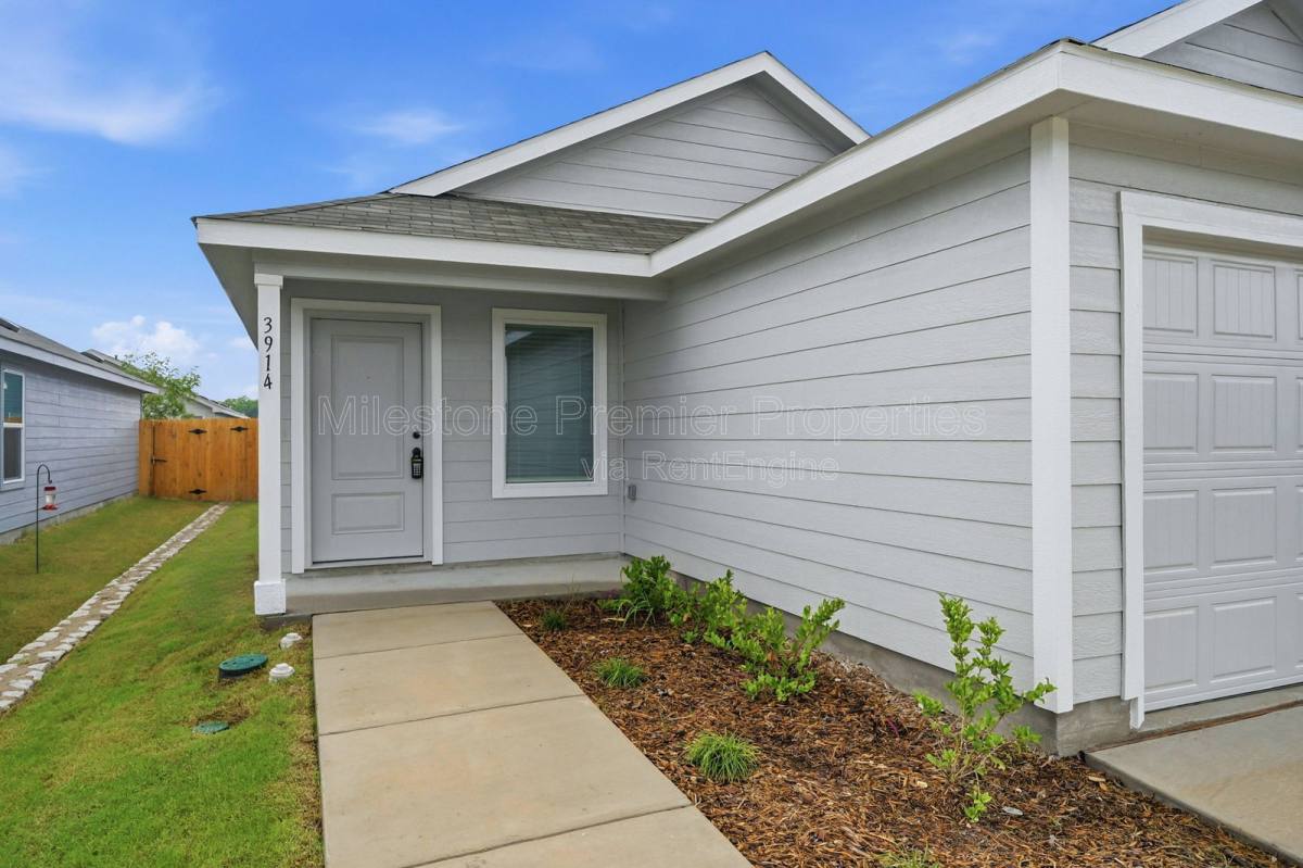 House for rent at 3914 Ontario Way, Sherman, TX 75090