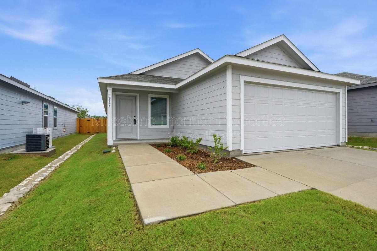 House for rent at 3914 Ontario Way, Sherman, TX 75090