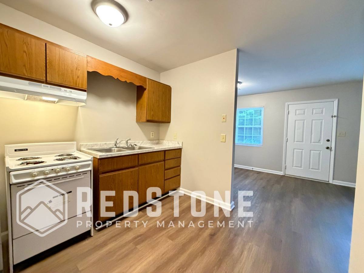 Apartment for rent at 221 Quintas Ave #B, Burlington, NC 27215