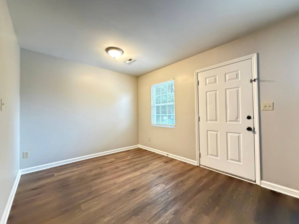 Apartment for rent at 221 Quintas Ave #B, Burlington, NC 27215