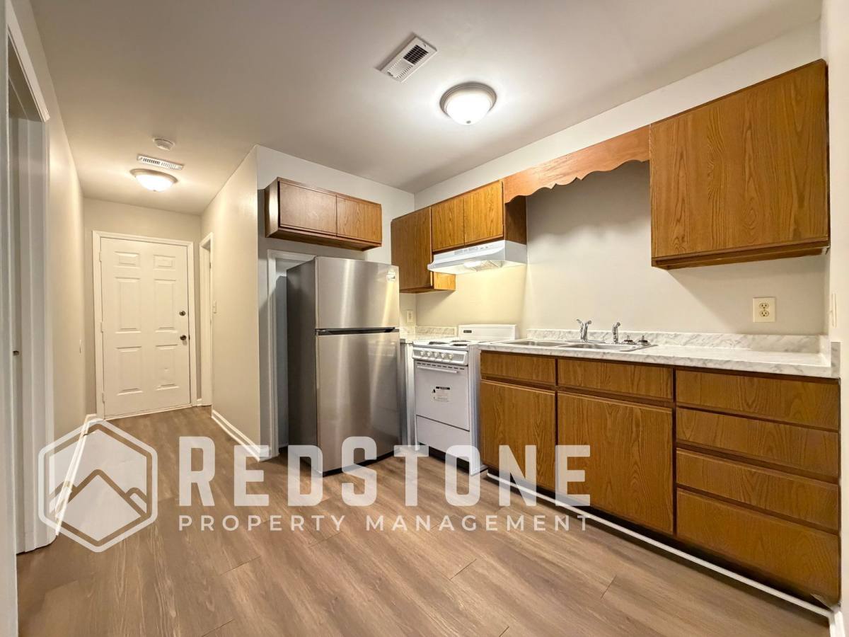 Apartment for rent at 221 Quintas Ave #B, Burlington, NC 27215