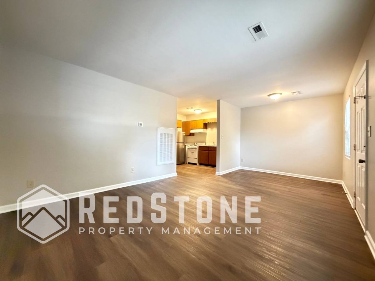 Apartment for rent at 221 Quintas Ave #B, Burlington, NC 27215