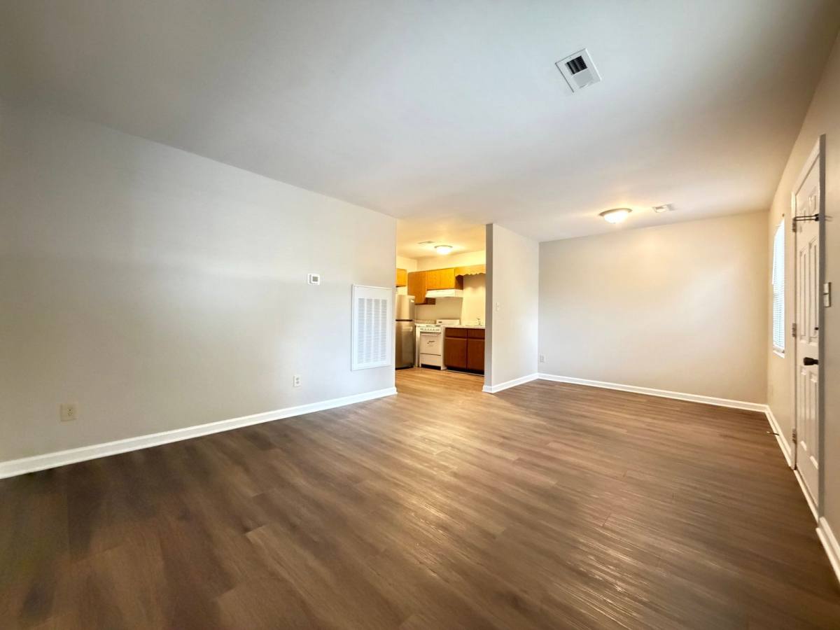 Apartment for rent at 221 Quintas Ave #B, Burlington, NC 27215