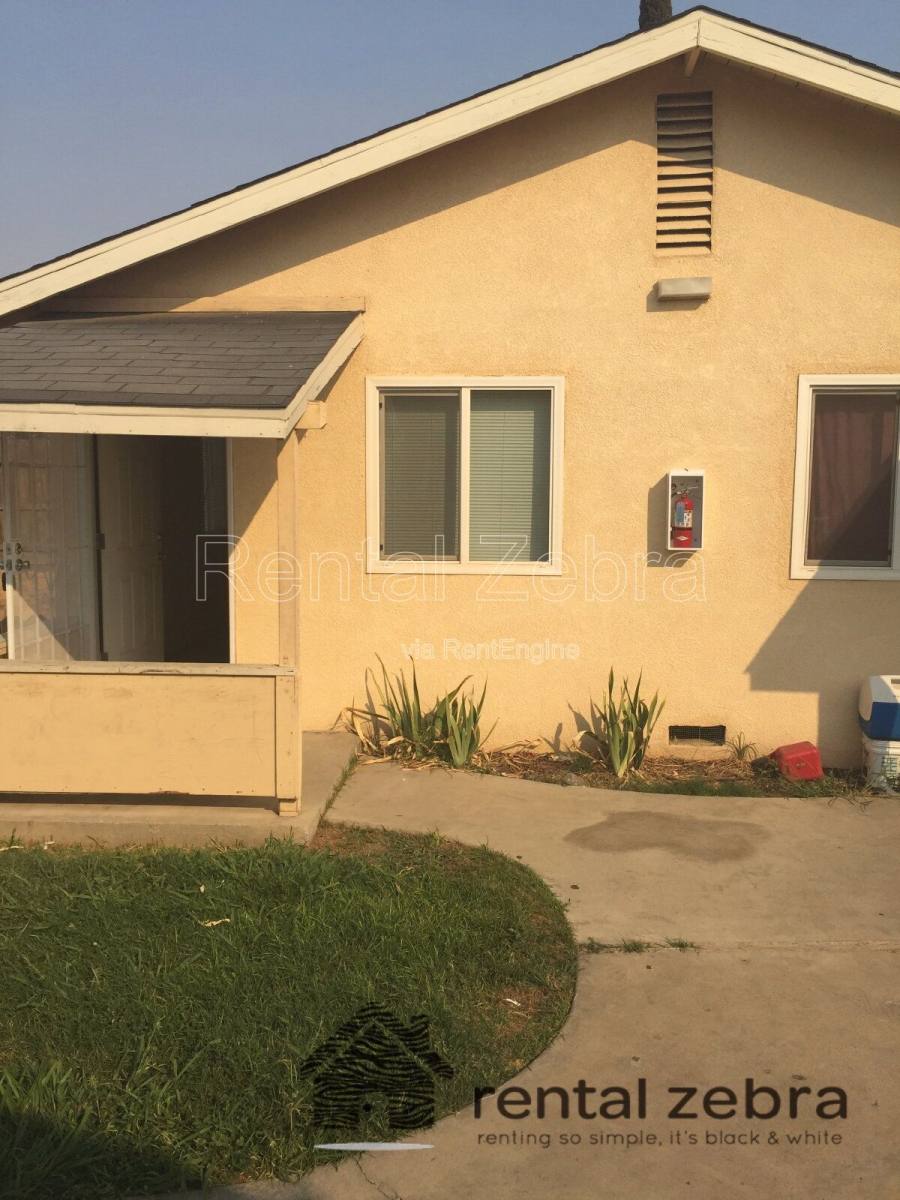 Apartment for rent at 108 E 12th St #2, Merced, CA 95341
