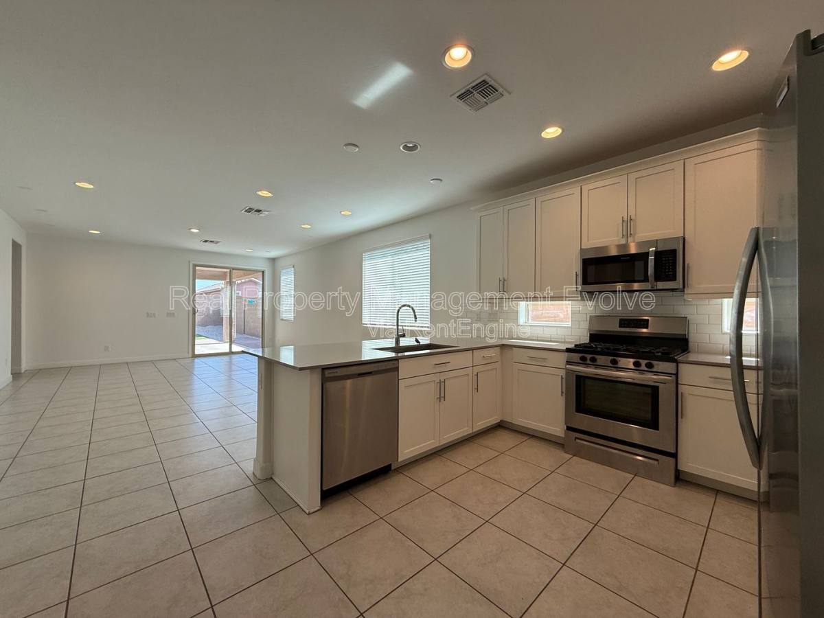 House for rent at 6324 W Warner St, Phoenix, AZ 85043