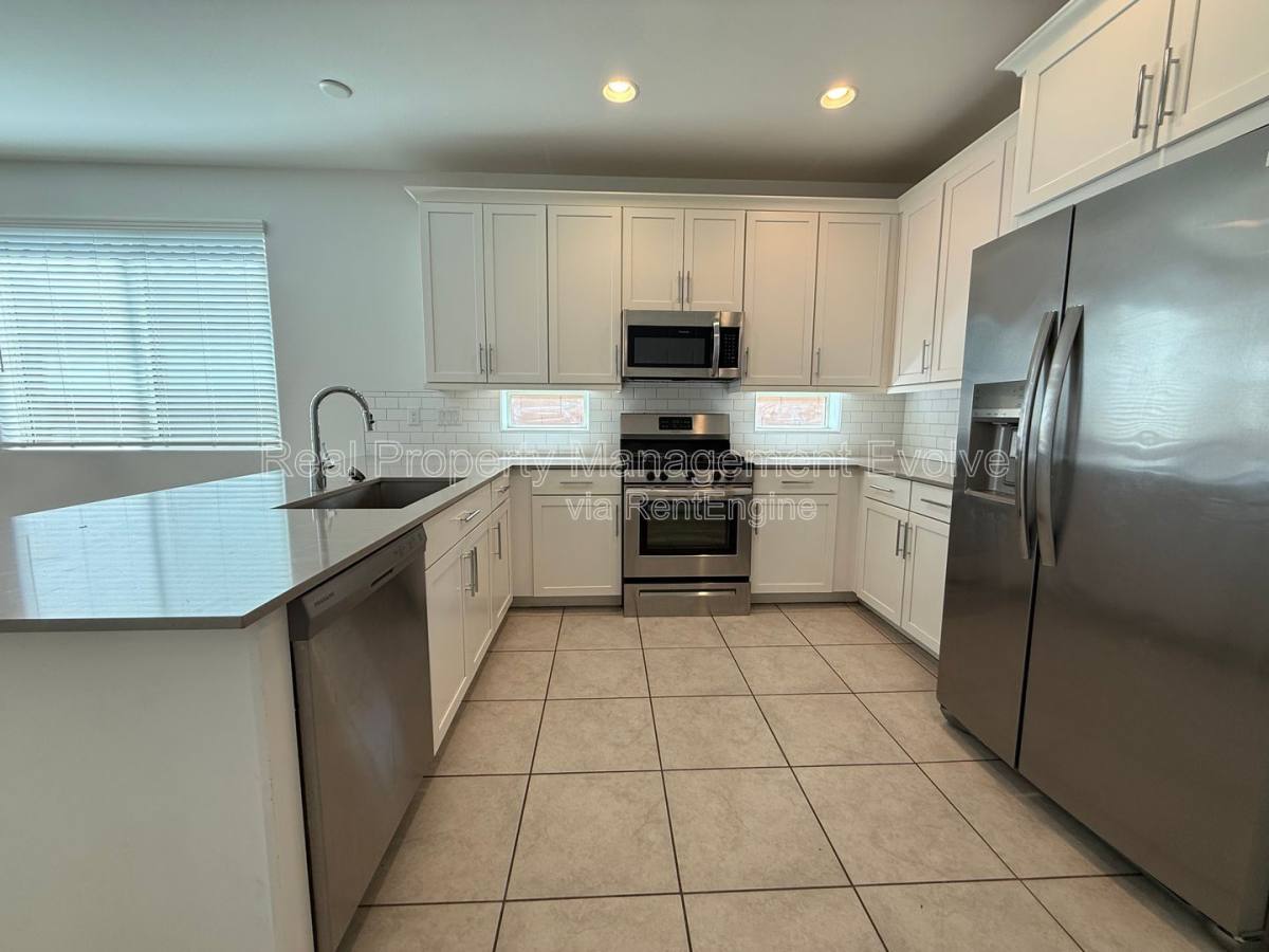 House for rent at 6324 W Warner St, Phoenix, AZ 85043