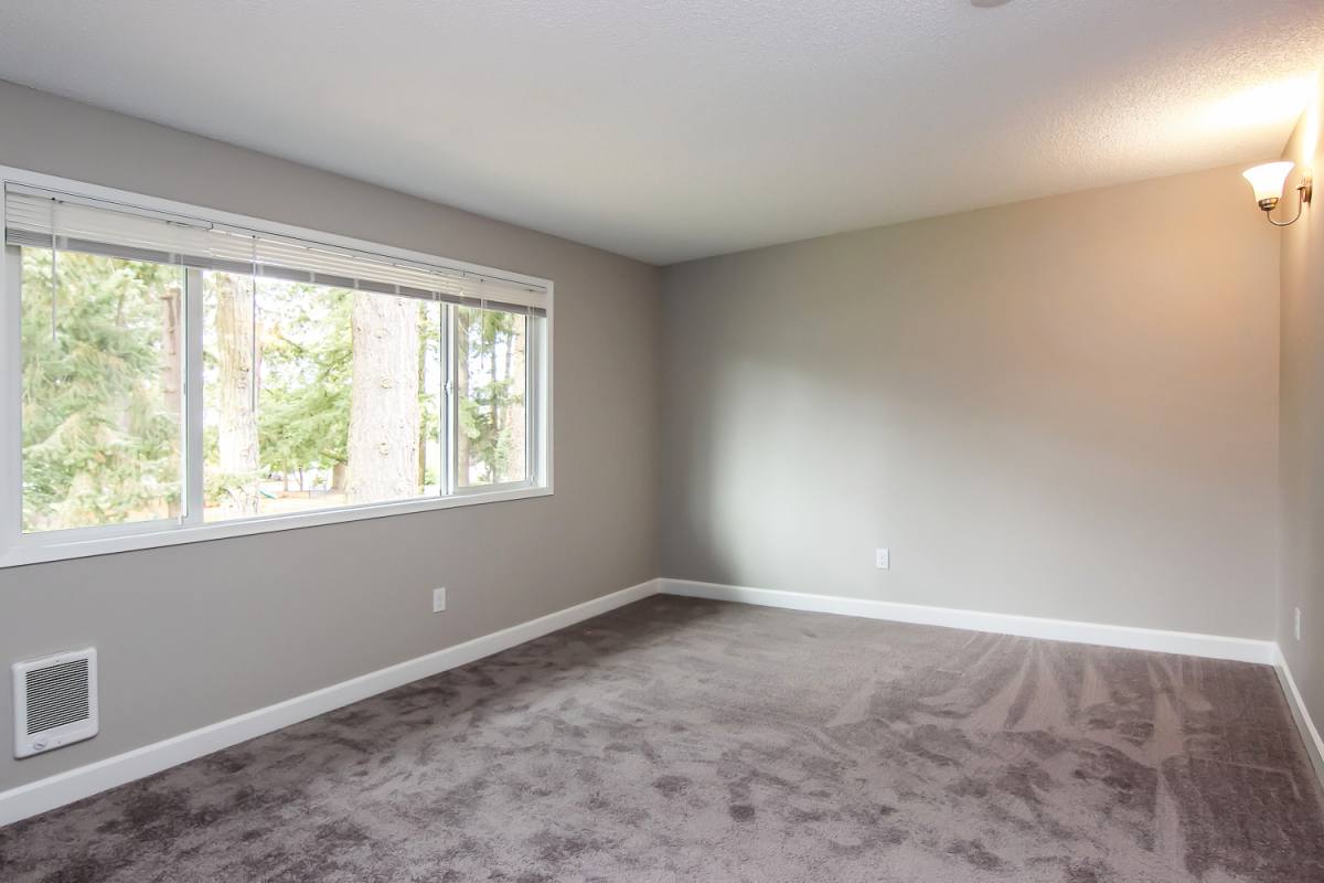 Apartment for rent at 17340 SW Oak St, Beaverton, OR 97007