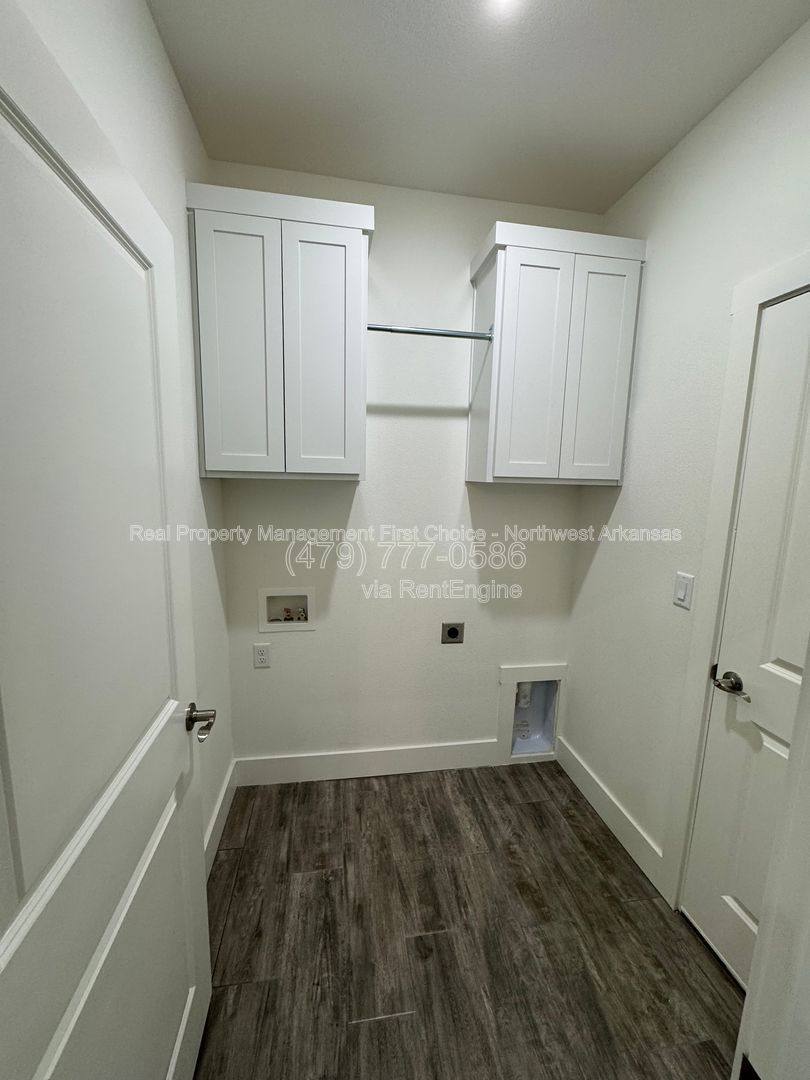 Townhouse for rent at 720 Sun Meadow Dr, Centerton, AR 72719