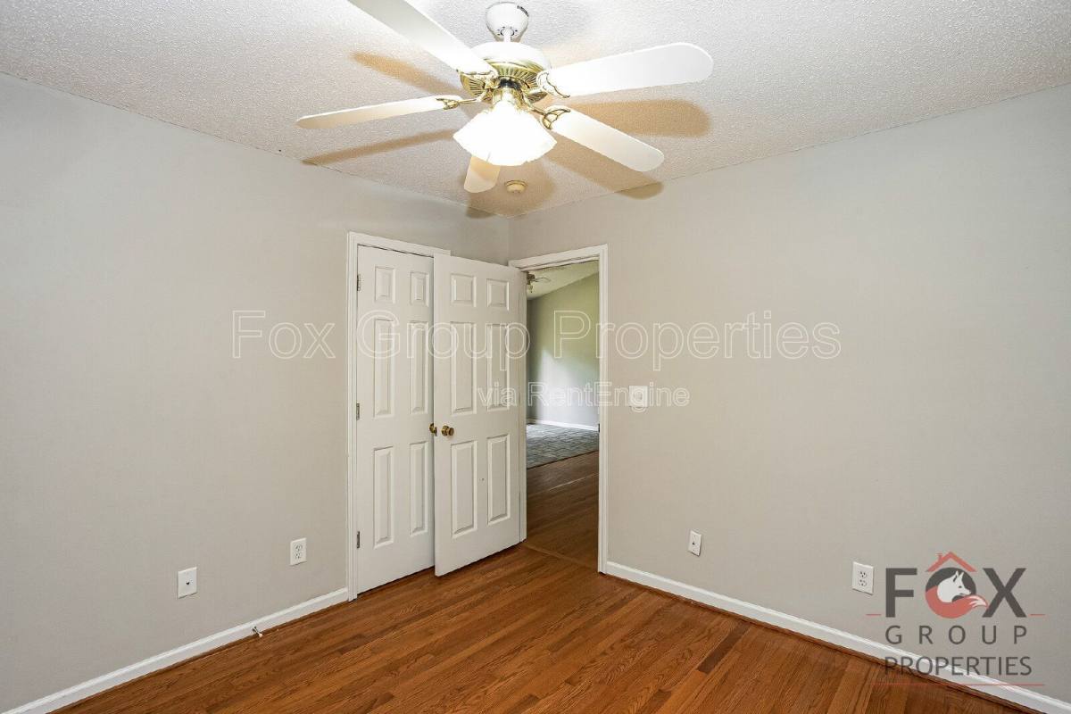 House for rent at 184 Brook Creek Dr, Troutman, NC 28166