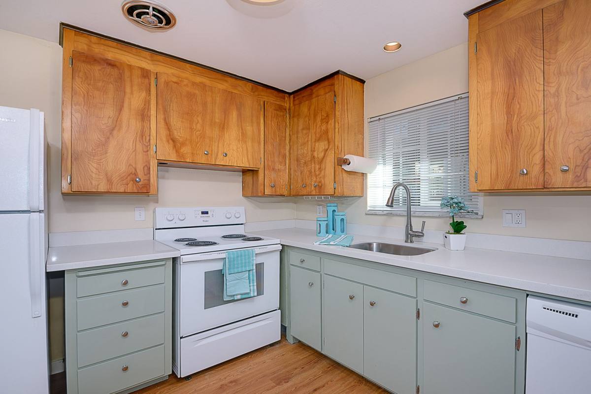 Apartment for rent at 2349 10th Ave E, Seattle, WA 98102
