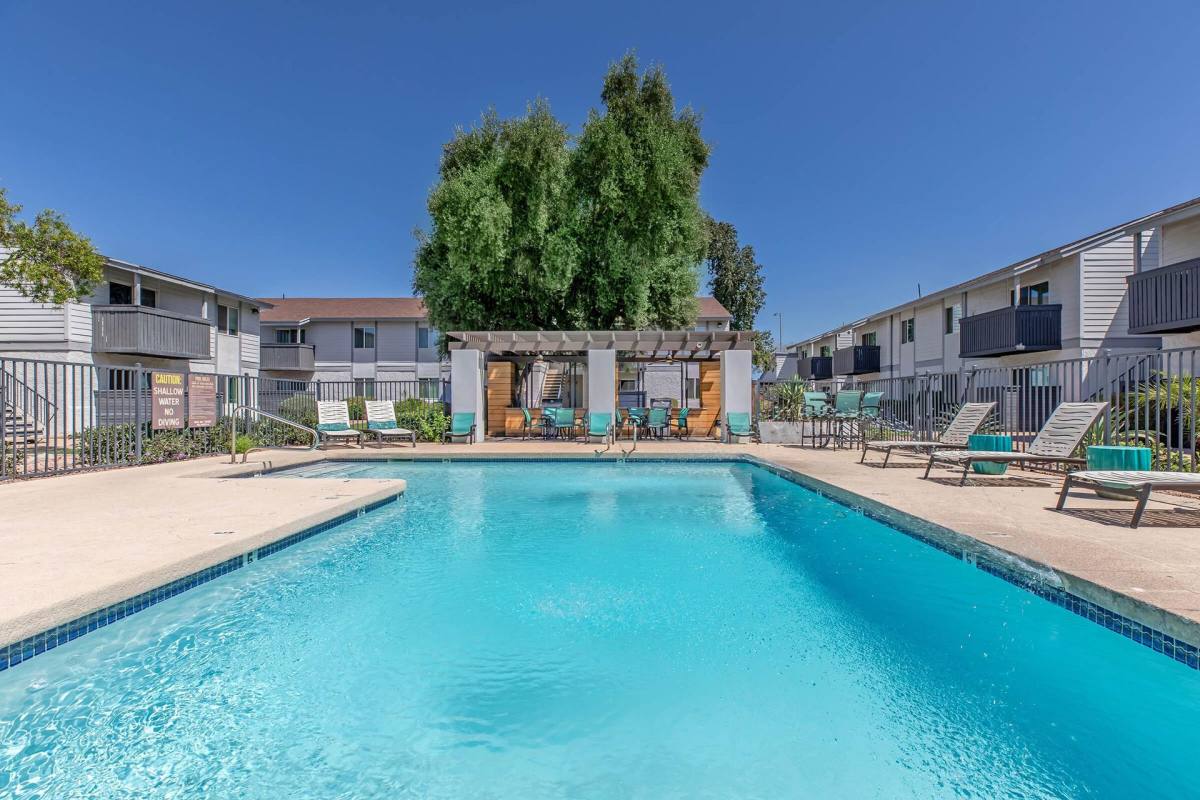 Apartment for rent at 2606 N 44th St, Phoenix, AZ 85008
