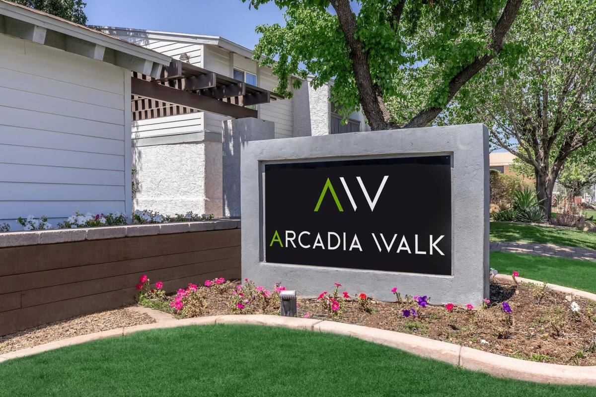 Apartment for rent at 2606 N 44th St, Phoenix, AZ 85008
