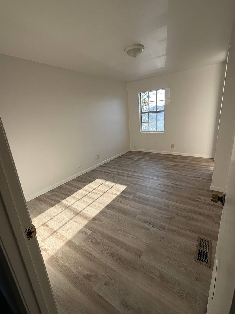 Apartment for rent at 2712 Adeline St, Oakland, CA 94607