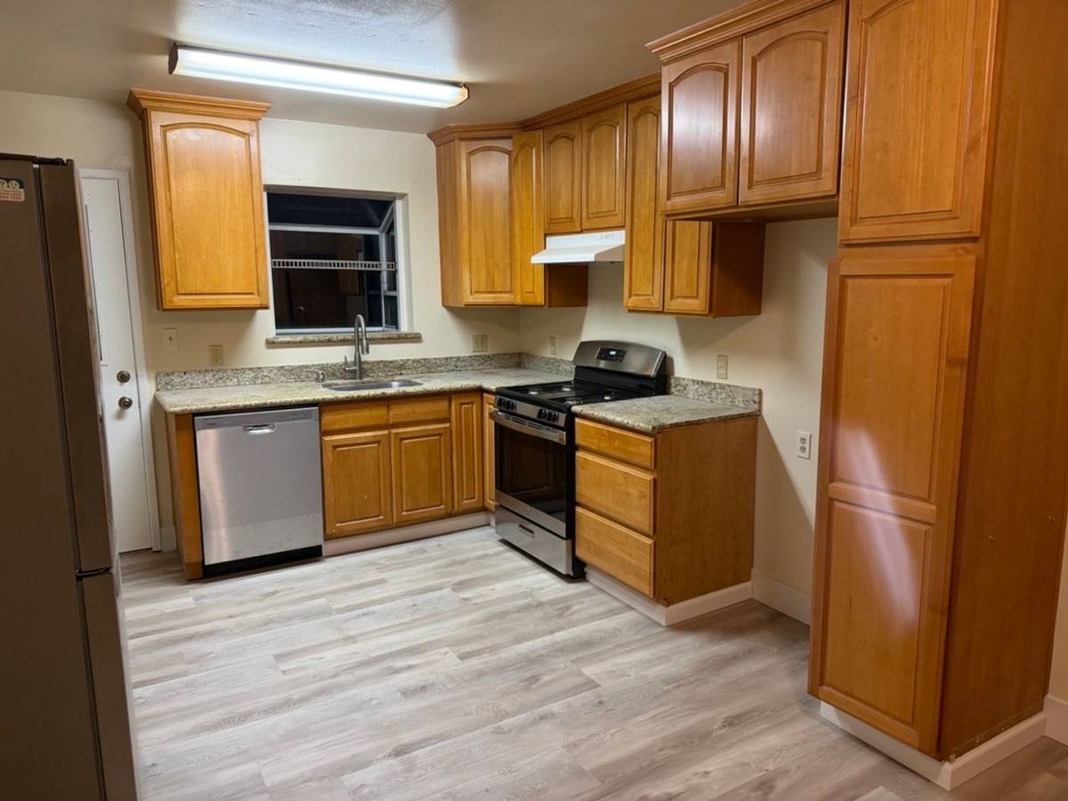 Apartment for rent at 2712 Adeline St, Oakland, CA 94607