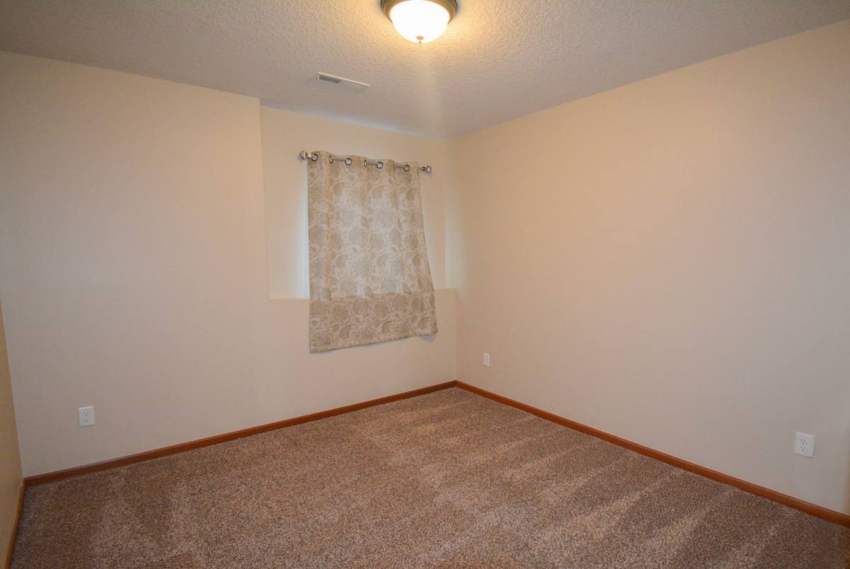 Townhouse for rent at 5088 61st St NW, Rochester, MN 55901