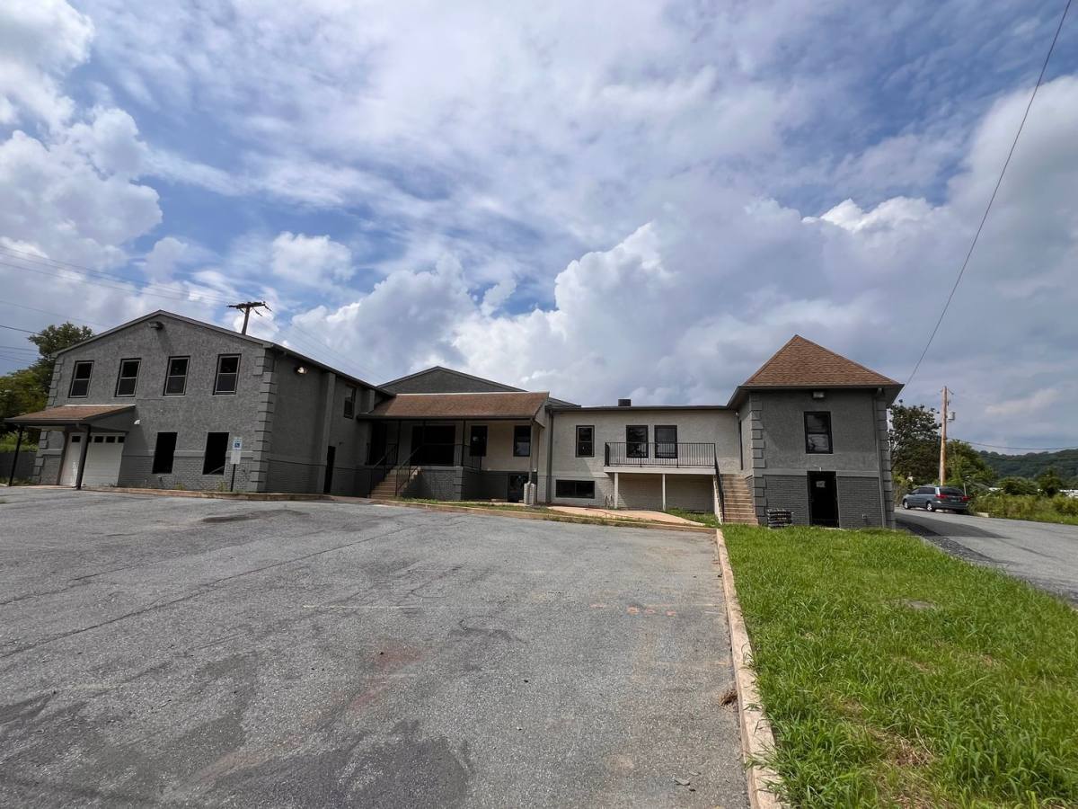 Apartment for rent at 5477 Mauser Rd, Laurys Station, PA 18059