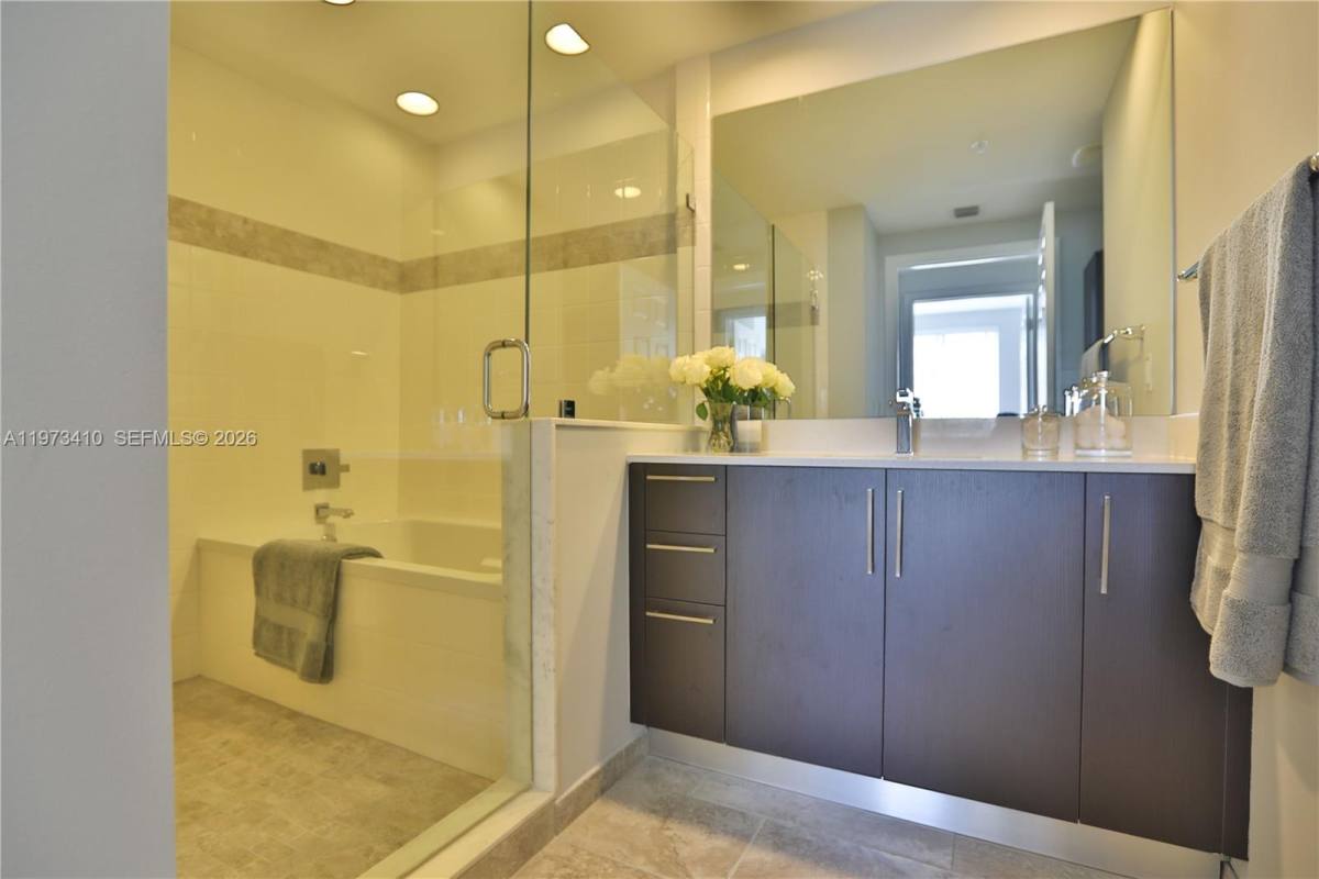 Apartment for rent at 2000 Salzedo St, Miami, FL 33134