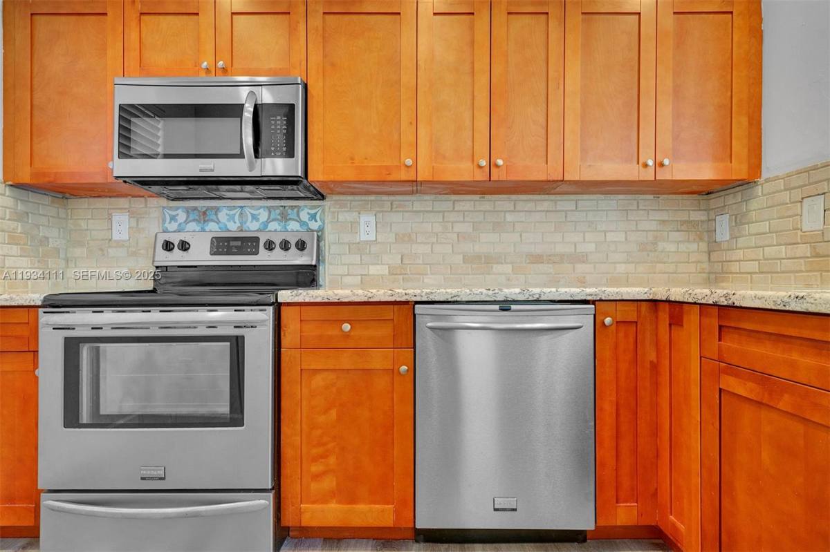 Townhouse for rent at 20985 SW 84th Ave, Miami, FL 33189