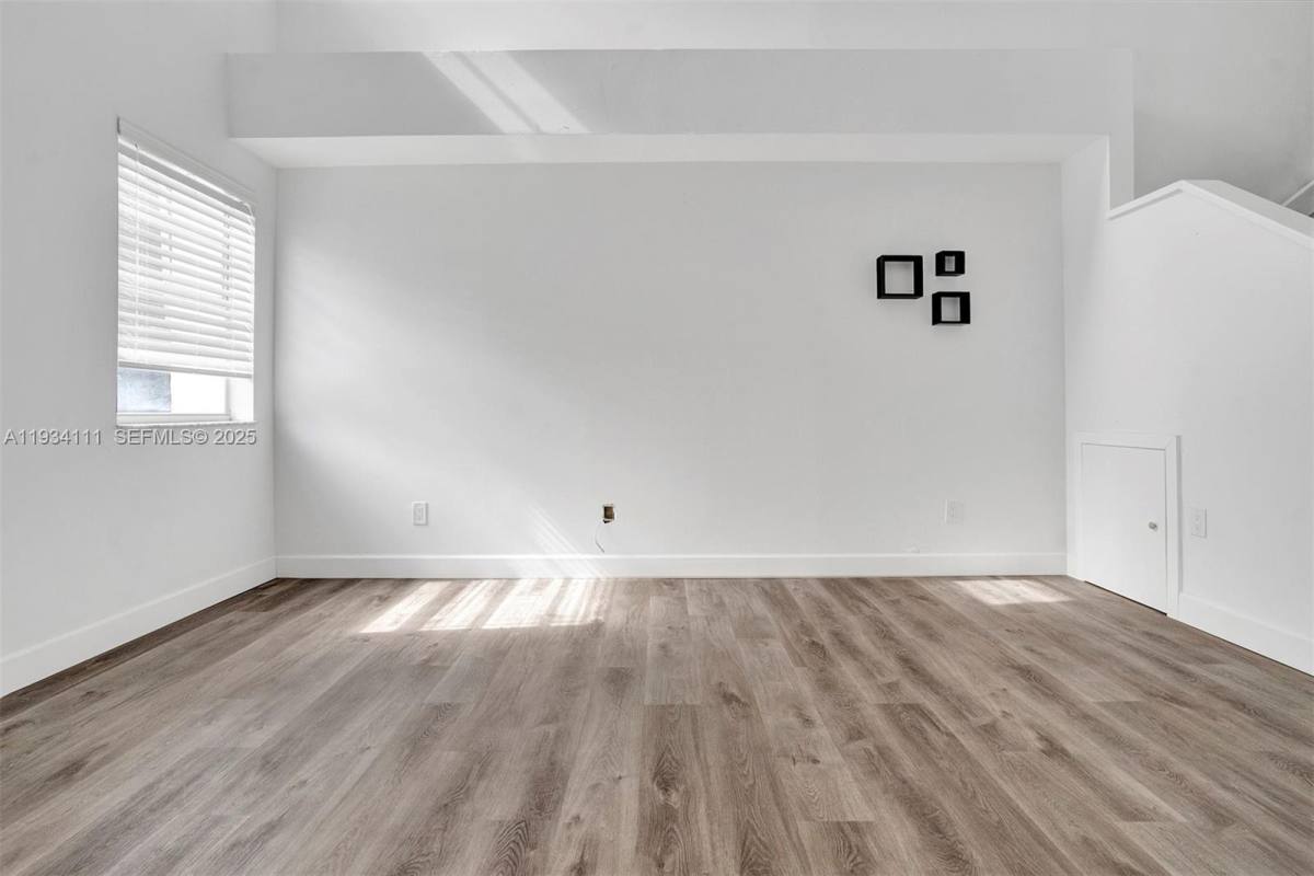 Townhouse for rent at 20985 SW 84th Ave, Miami, FL 33189
