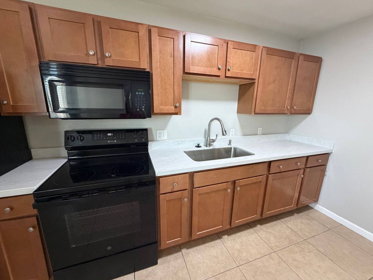 Apartment for rent at 329-349 N 11th St, Phoenix, AZ 85006