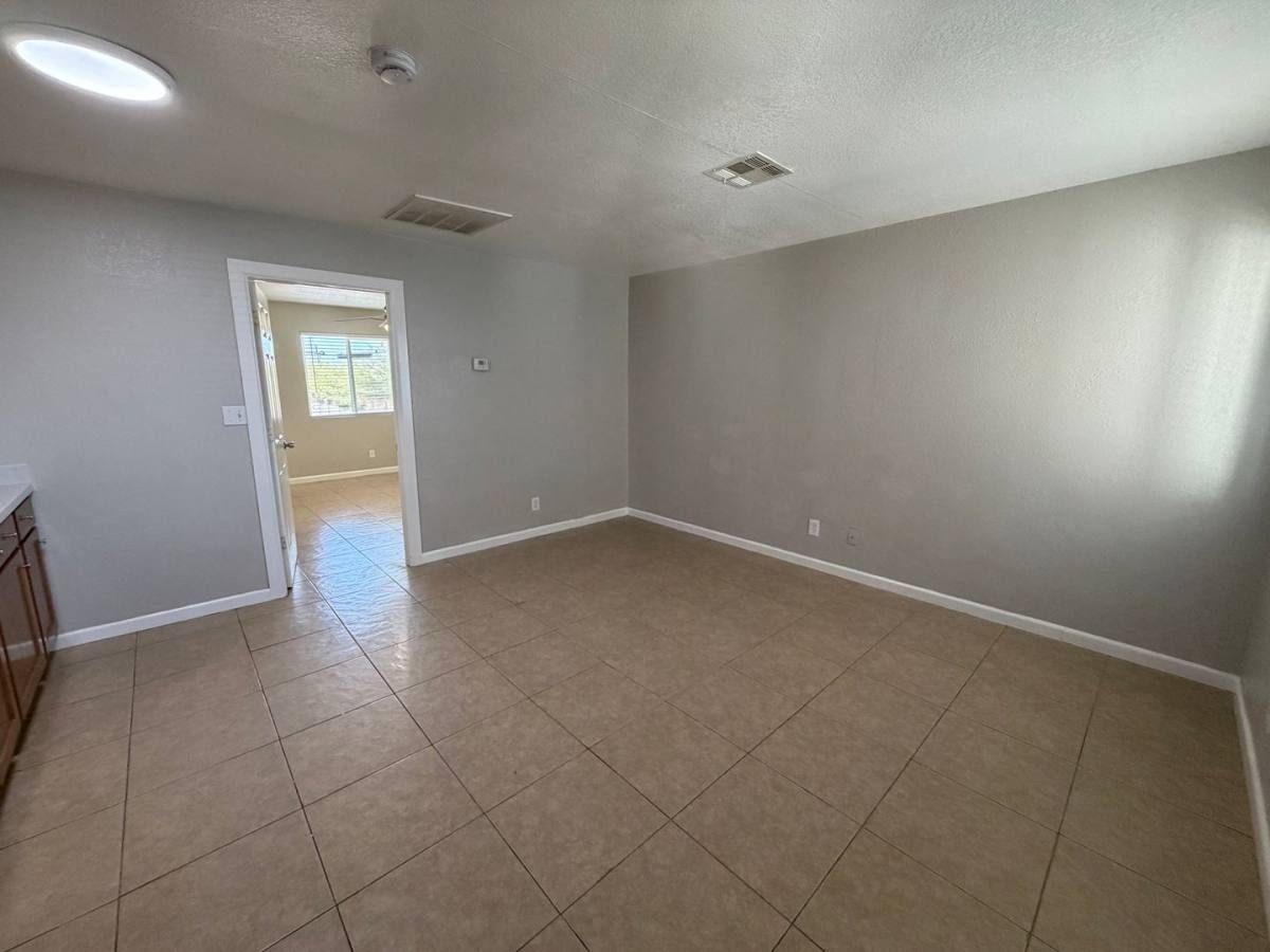 Apartment for rent at 329-349 N 11th St, Phoenix, AZ 85006