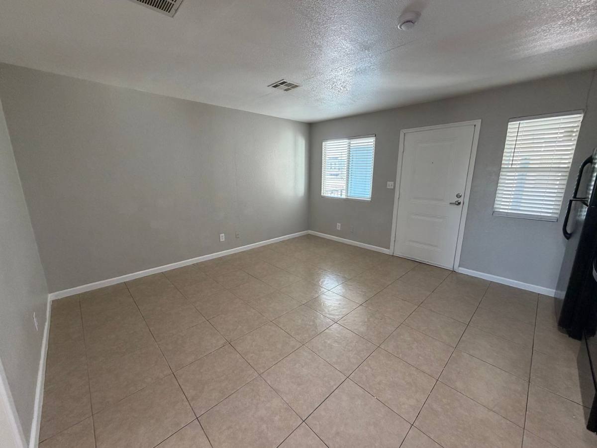 Apartment for rent at 329-349 N 11th St, Phoenix, AZ 85006